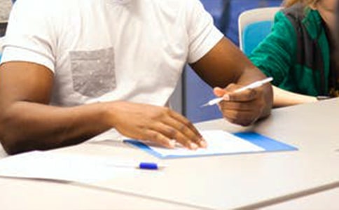 ��ԇ�����~���аl(f��)��λ�Pԇ��ԇ��(j��ng)�v