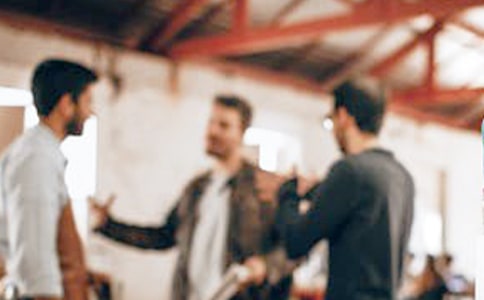 ��Α����Ԓ�I�N�еĿ͑��ܽ^?